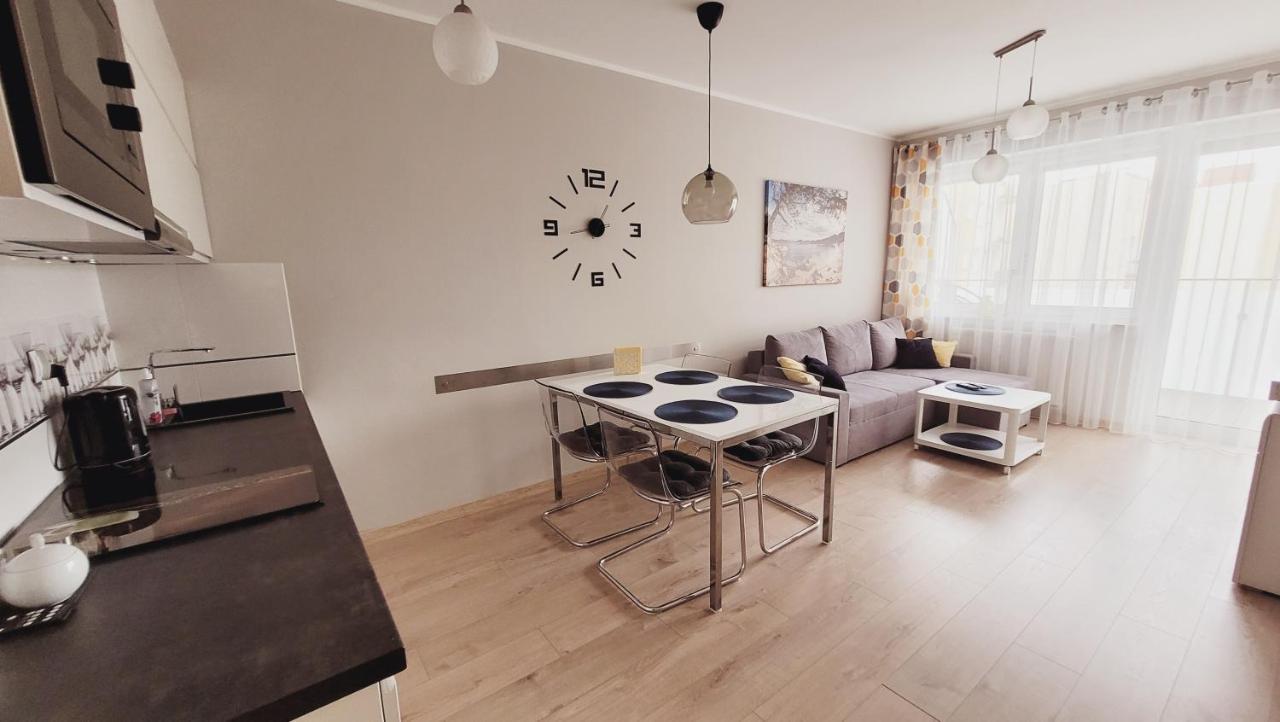 Apartament Miodowy Dom Kołobrzeg Exteriör bild